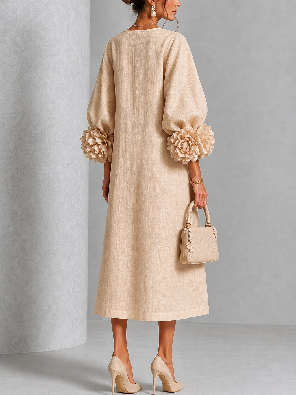 ARIANNA™ | ABITO MIDI FLOREALE CON BOTTONI E POLSINI SCULTOREI